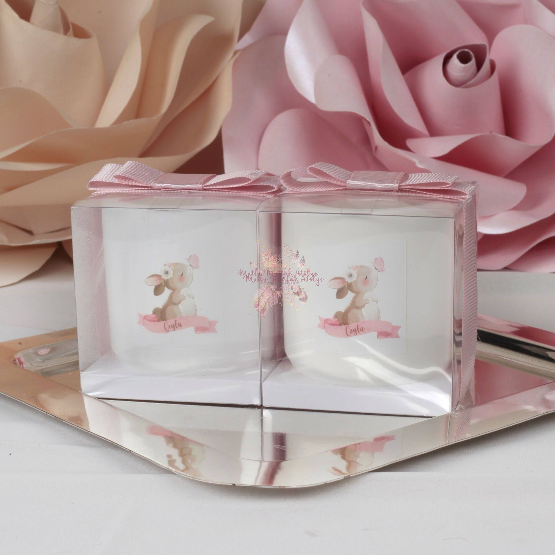 Vanilya Kokulu Kutulu Beton Mum Bebek Hediyeliği