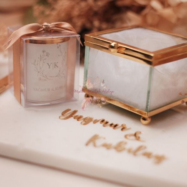 Kapaklı Kokulu Mum(30 Ad.) Çiçekli İsimli Mermer Tepsi Hediye Seti