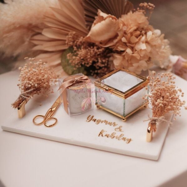 Kapaklı Kokulu Mum(30 Ad.) Çiçekli İsimli Mermer Tepsi Hediye Seti