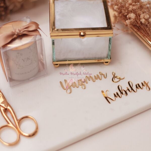 Kapaklı Kokulu Mum(30 Ad.) Çiçekli İsimli Mermer Tepsi Hediye Seti