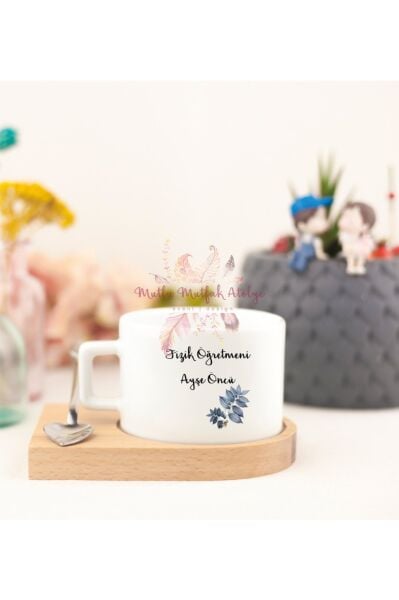 Kişiye Özel Öğretmenler Günü Hediyesi İsimli Çiçek Motifli Meslek Ahşap Altlıklı Fincan