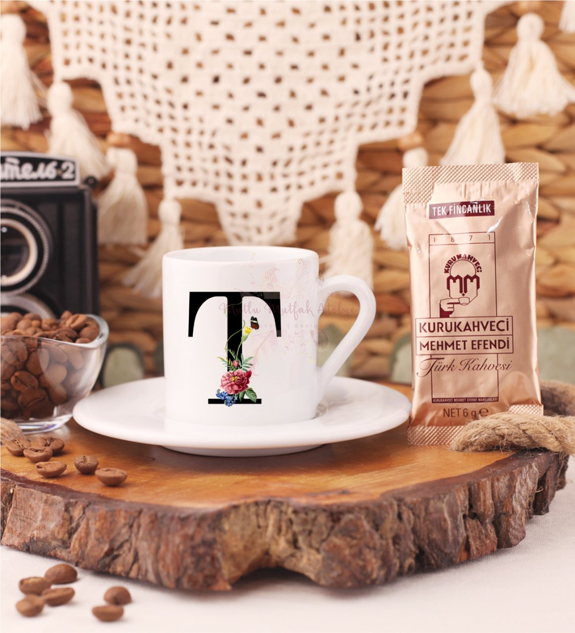 T Harfi Çiçek Desenli Türk Kahvesi Fincanı