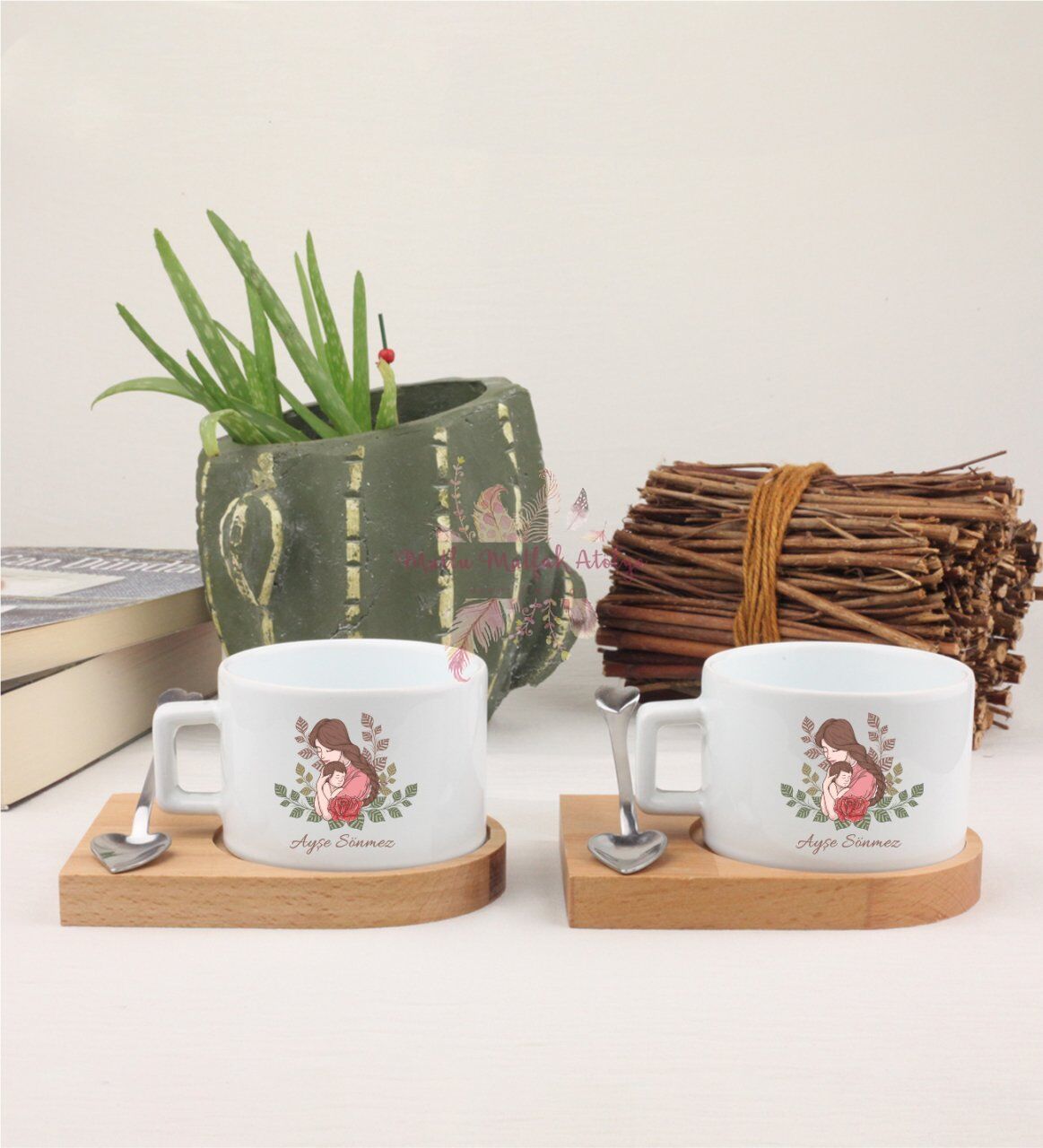 Kişiye Özel Anneler Günü İkili Ahşap Altlıklı Fincan