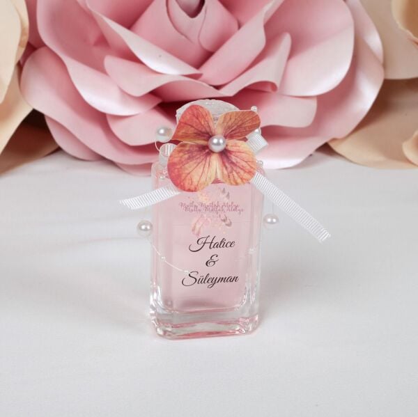 İncili ve Çiçek Süslemeli Söz Nişan Bebek Hediyeliği Eyüp Sabri Tuncer Kolonya