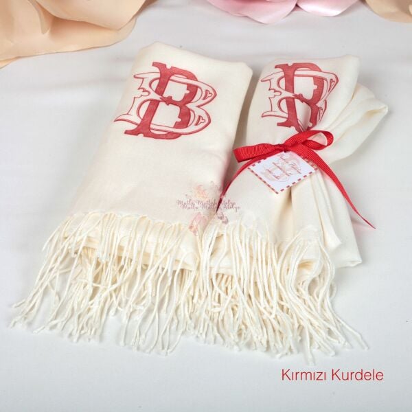 Kişiye Özel Baskılı Şal – İsimli & Harfli Hediyelik Şal | Düğün, Nişan, Söz ve Baby Shower