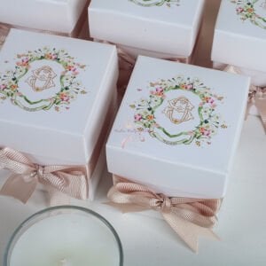 Büyük Boy Kare Kutulu Kapaklı Vanilya Kokulu Mum – Özel Günler İçin Hediyelik