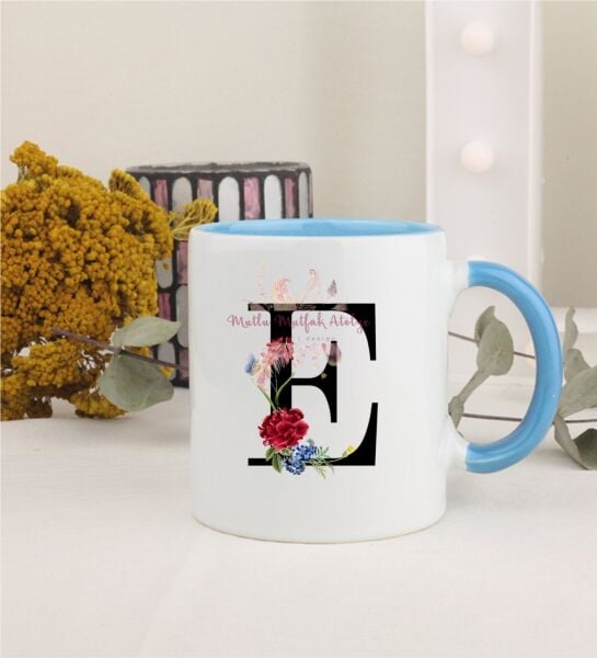 E Harfi Çiçek Desenli Mavi Kupa Bardak