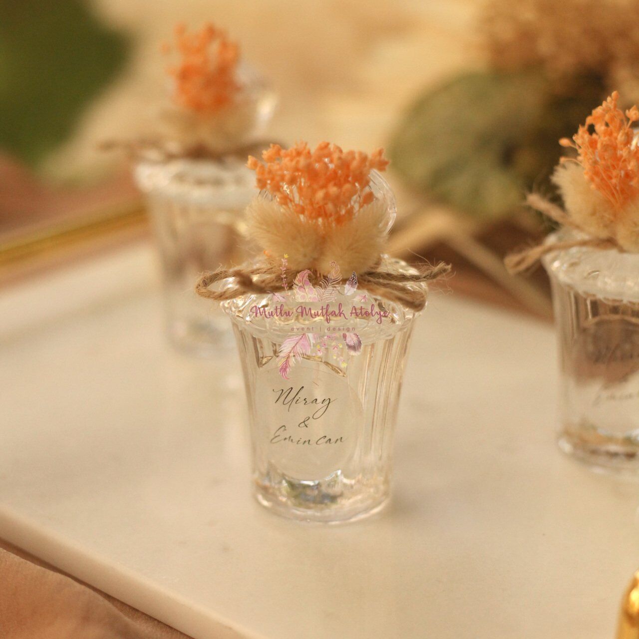 Cam Şişe Eyüp Sabri Tuncer Hediyelik Kolonya