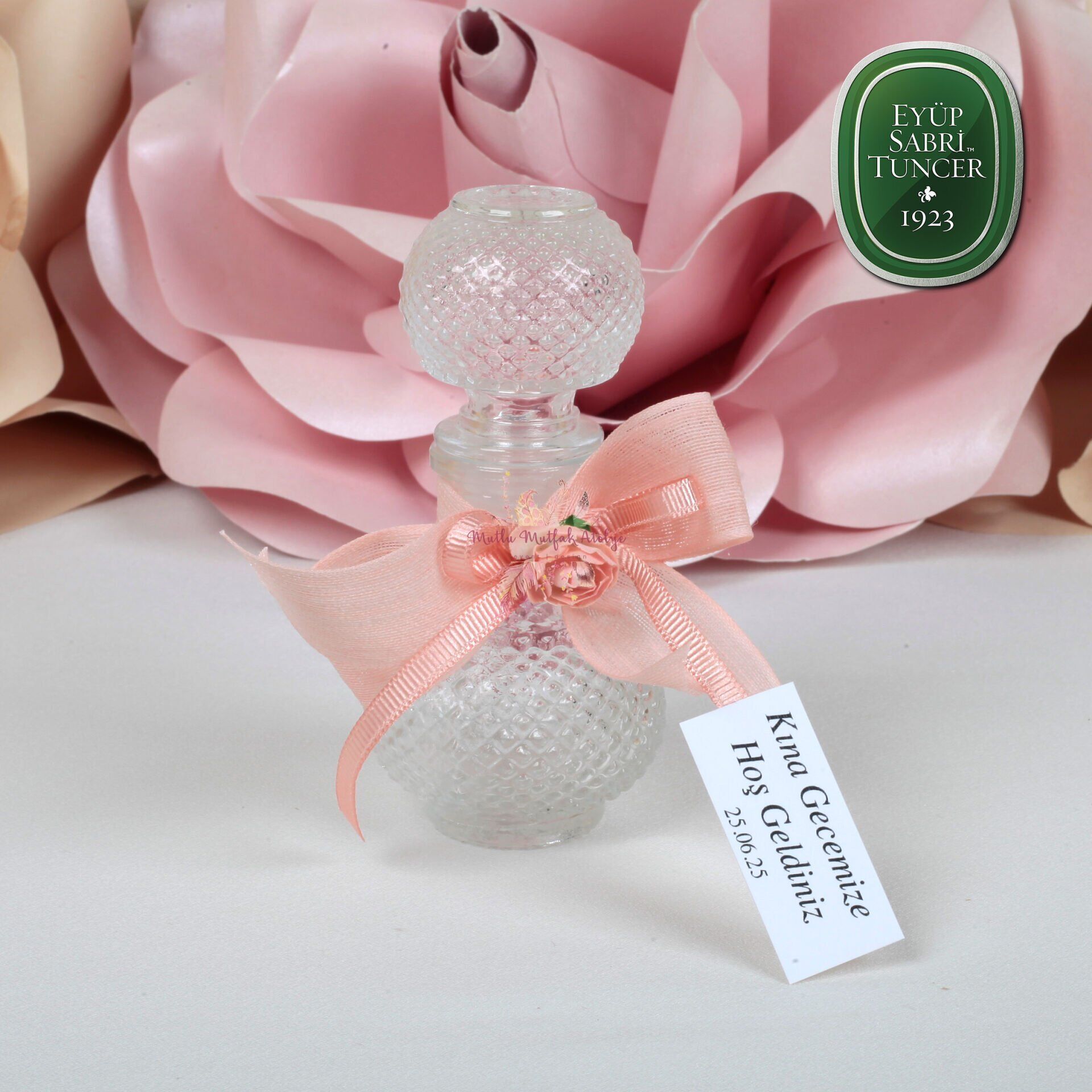 Kına Konseptli Cam Şişe Çiçek Süslemeli Eyüp Sabri Tuncer Kolonya