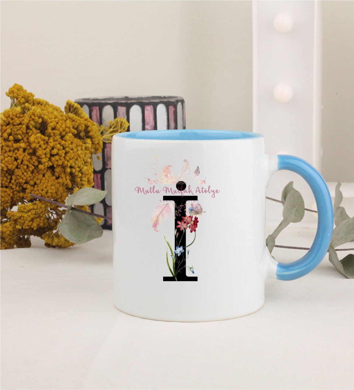 İ Harfi Çiçek Desenli Mavi Kupa Bardak