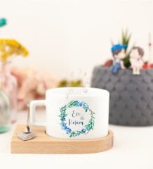 Kişiye Özel Ahşap Altlıklı Fincan İsimli Çiçek Motifli