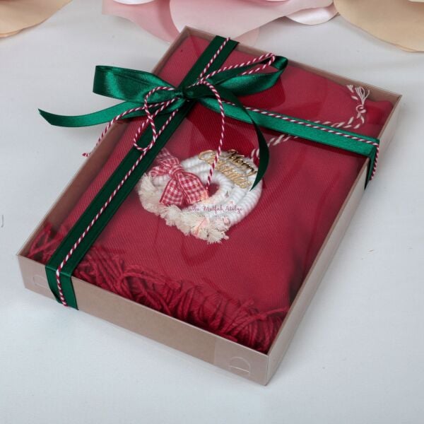 Yılbaşı Hediyeliği Şal ve Çam Ağacı Süsü