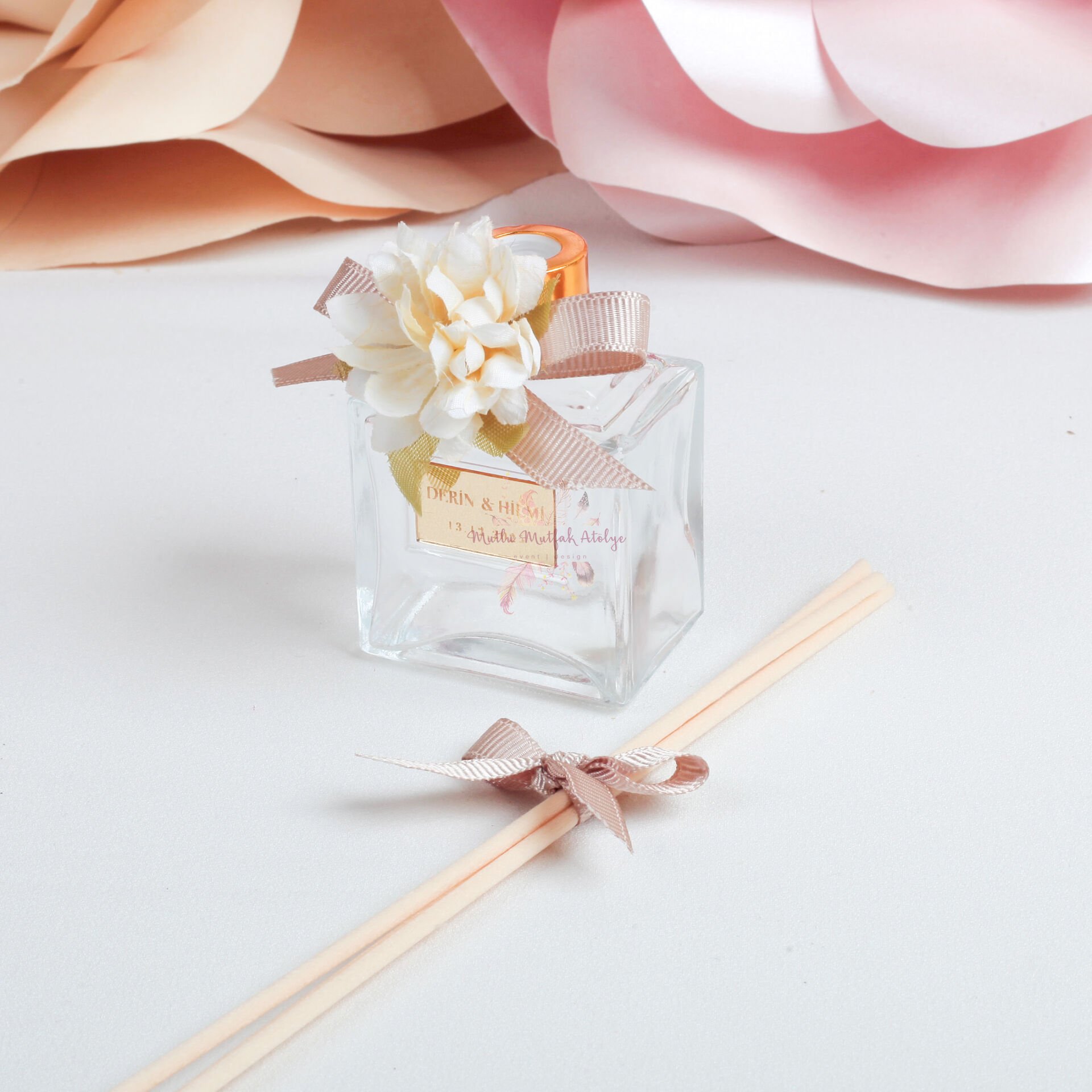 Hediyelik Çiçek Süslemeli Oda Kokusu Söz - Nişan Düğün Hediyeliği