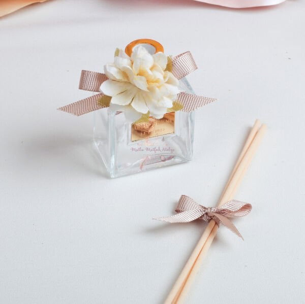 Hediyelik Çiçek Süslemeli Vanilya Oda Kokusu Söz - Nişan Düğün Hediyeliği