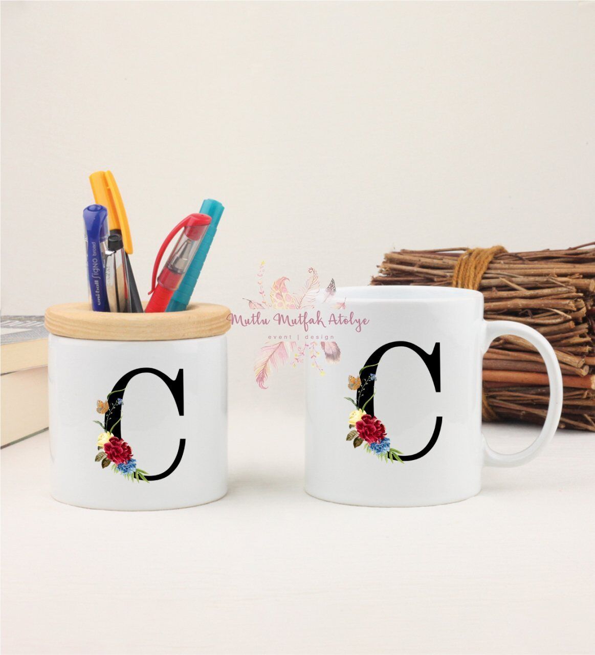 C Harfi Çiçek DesenliKalemlik ve Kupa Bardak