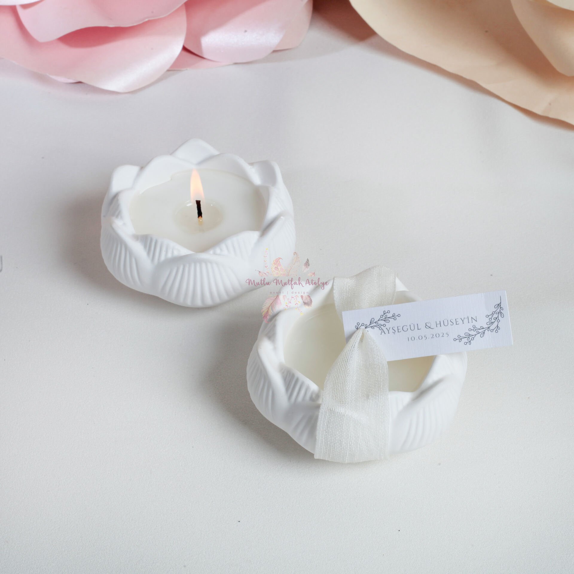 Kişiye Özel Vanilya Kokulu Lotus Beton Mum