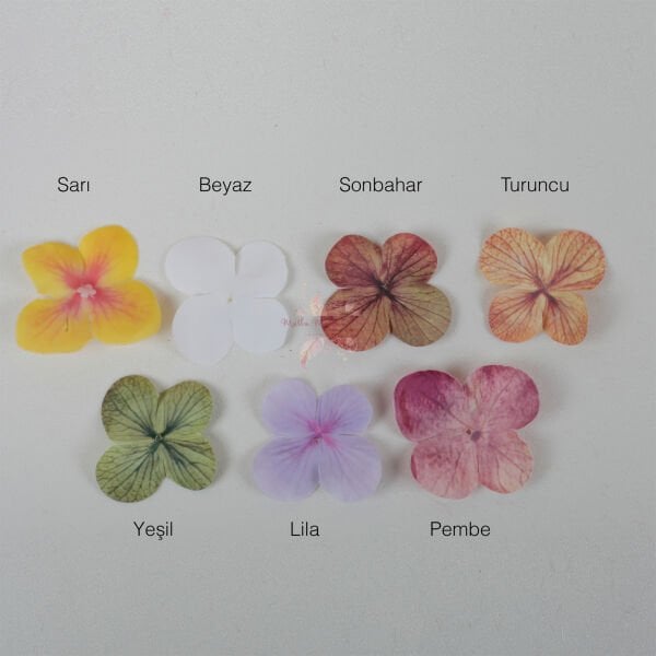 Kişiye Özel Vanilya Kokulu Çiçek Süslemeli Lotus Beton Mum