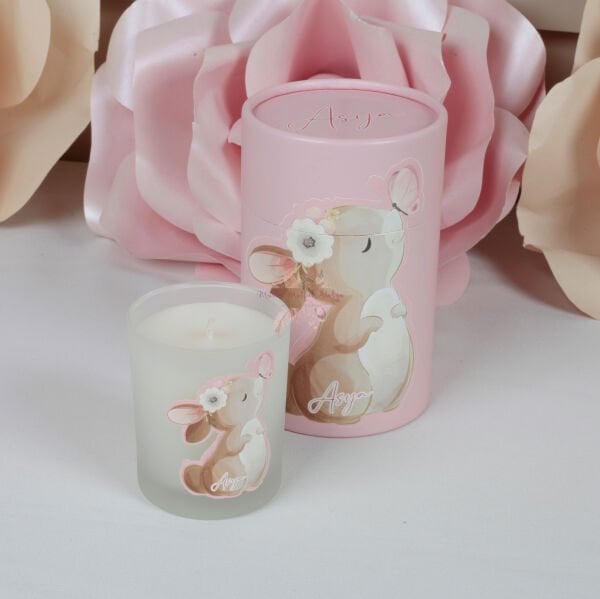 Büyük Boy Vanilya Kokulu Kişiye Özel Tavşan Konseptli Buzlu Cam Bardak Mum - 9x12 cm Silindir Kutulu