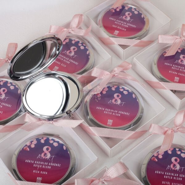 8 Mart Dünya Kadınlar Günü Hediyelik Kutulu Kapaklı Ayna