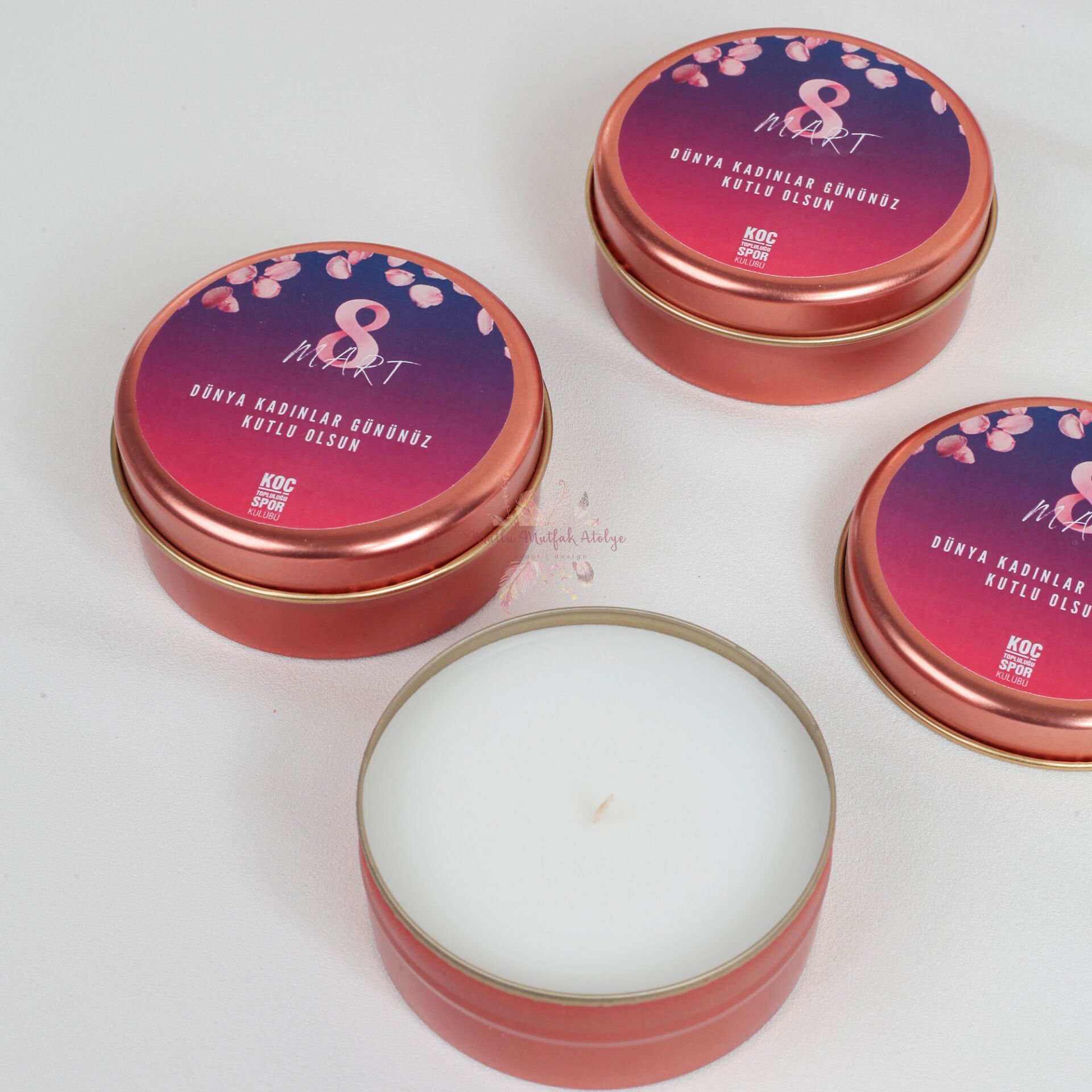 8 Mart Kadınlar Günü’ne Özel Vanilya Kokulu Teneke Mum