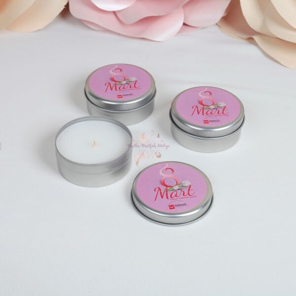 8 Mart Kadınlar Günü’ne Özel Vanilya Kokulu Teneke Mum