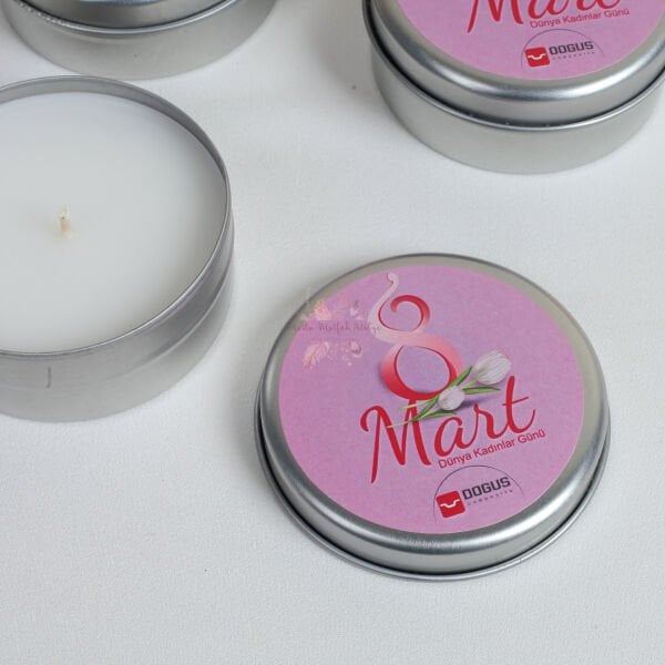8 Mart Kadınlar Günü’ne Özel Vanilya Kokulu Teneke Mum