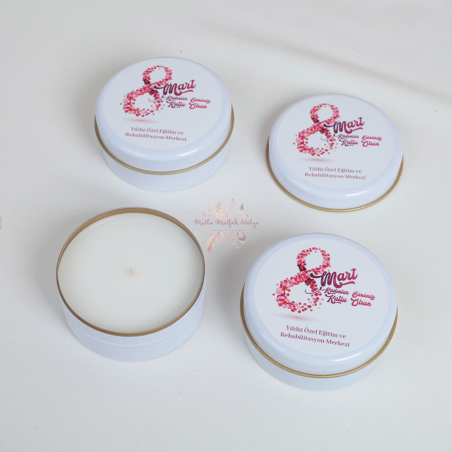 8 Mart Kadınlar Günü’ne Özel Vanilya Kokulu Teneke Mum