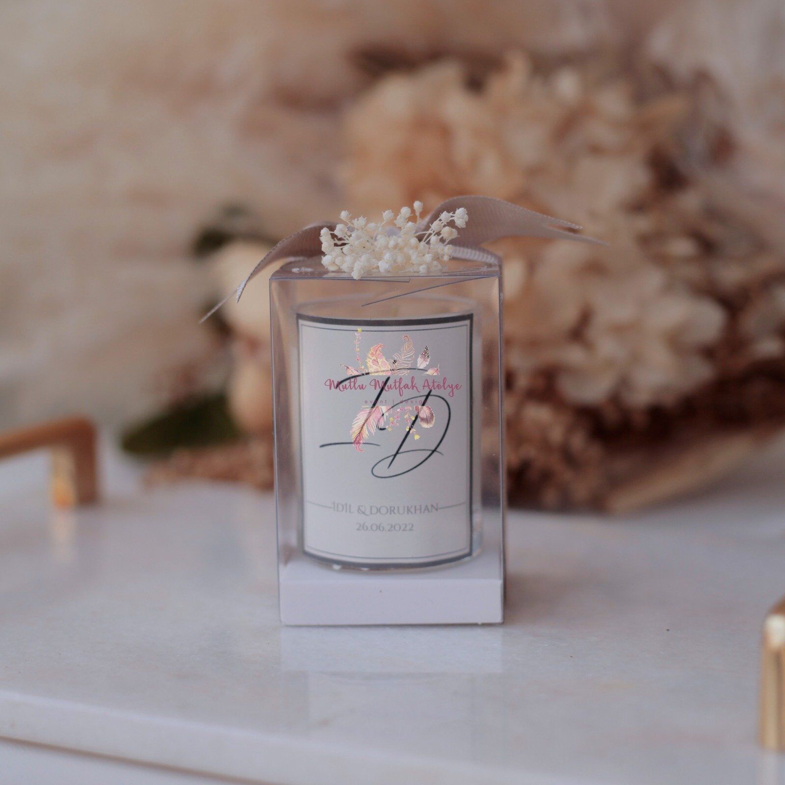 Hediyelik Çiçekli Kutulu Mum Yükseltili