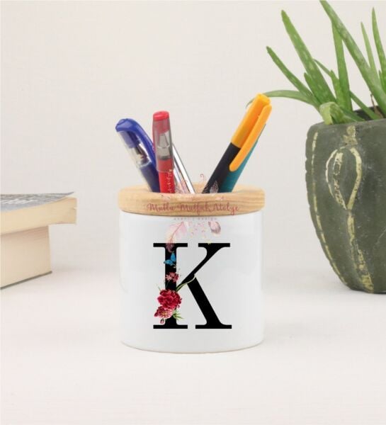 K Harfi Çiçek Desenli Kalemlik
