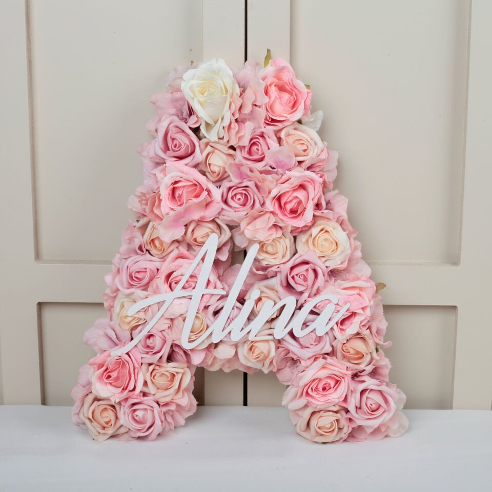 A Harfli Çiçekli İsimi Kapı Süsü – Bebek ve Hastane Odası İçin