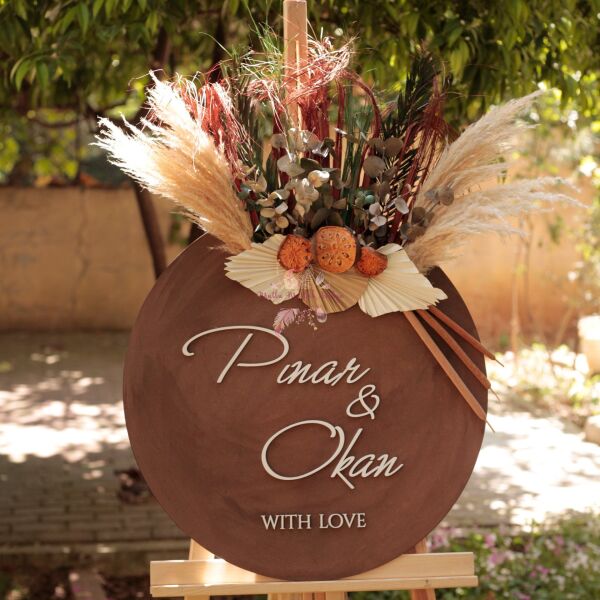 Çiçekli Ahşap Karşılama Panosu Krem Renk Palmiye
