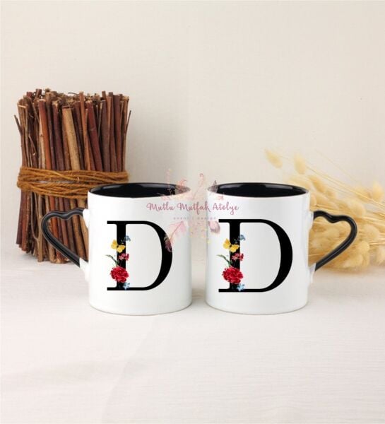 D Harfi Çiçek Desenli İkili Siyah Kalpli Kupa Bardak