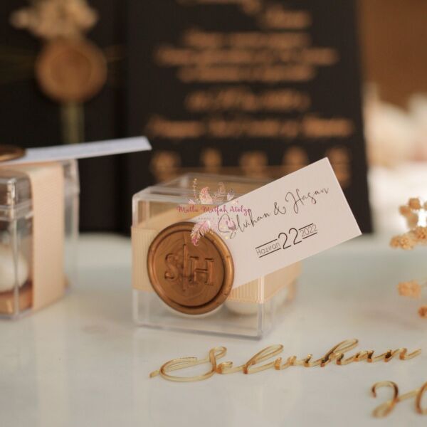 Hediyelik Mühürlü Mika Kutu Draje