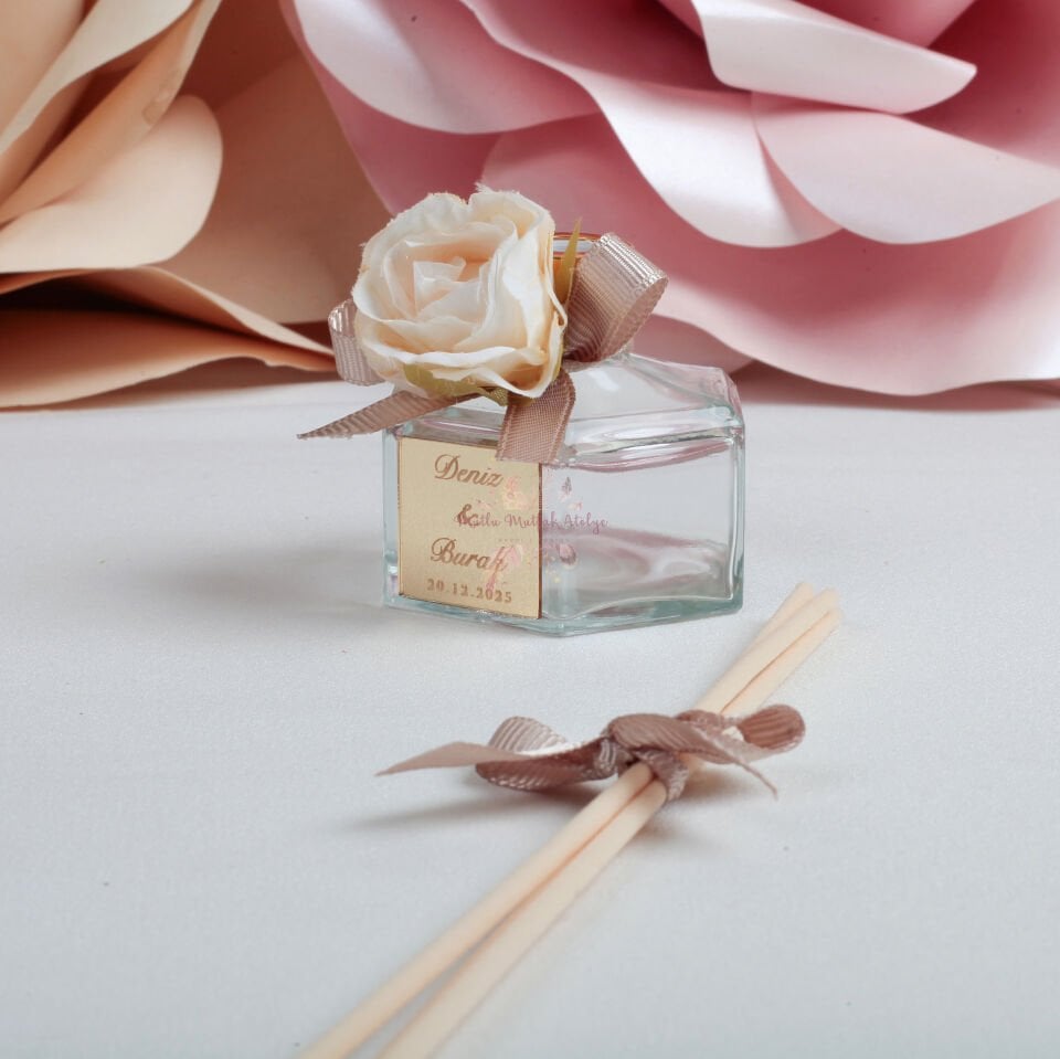 Çiçek Süslemeli Vanilya Oda Kokusu Cam Şişe - Düğün - Nişan Hediyeliği