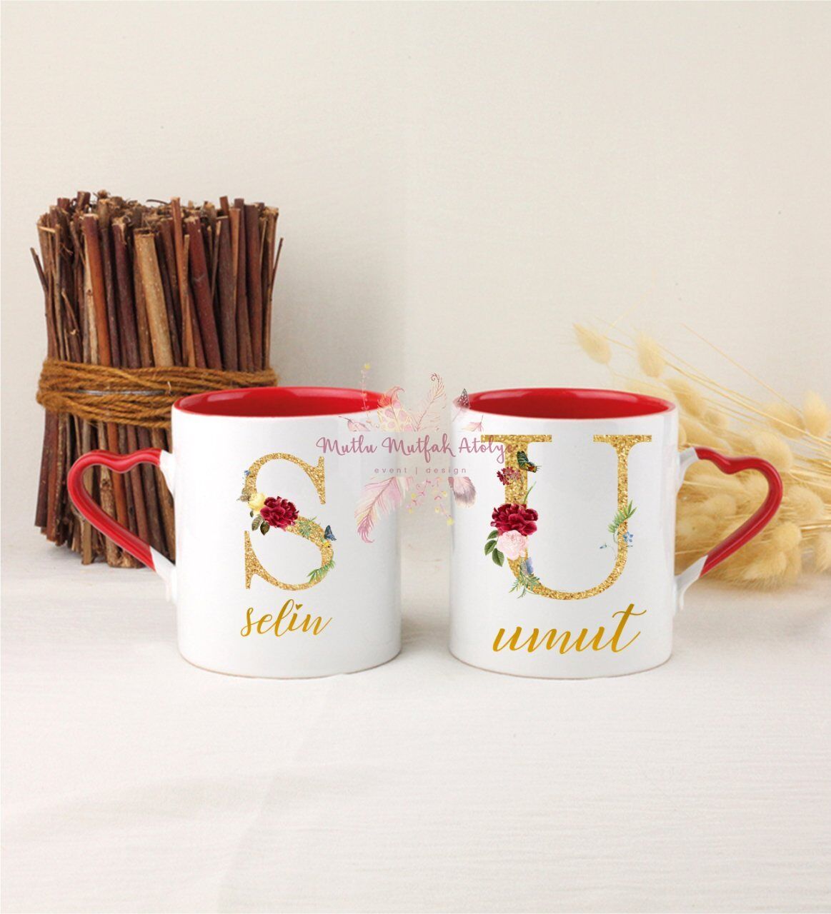 Kişiye Özel Gold Harfli ve İsimli İkili Kırmızı Kalpli Kupa Bardak