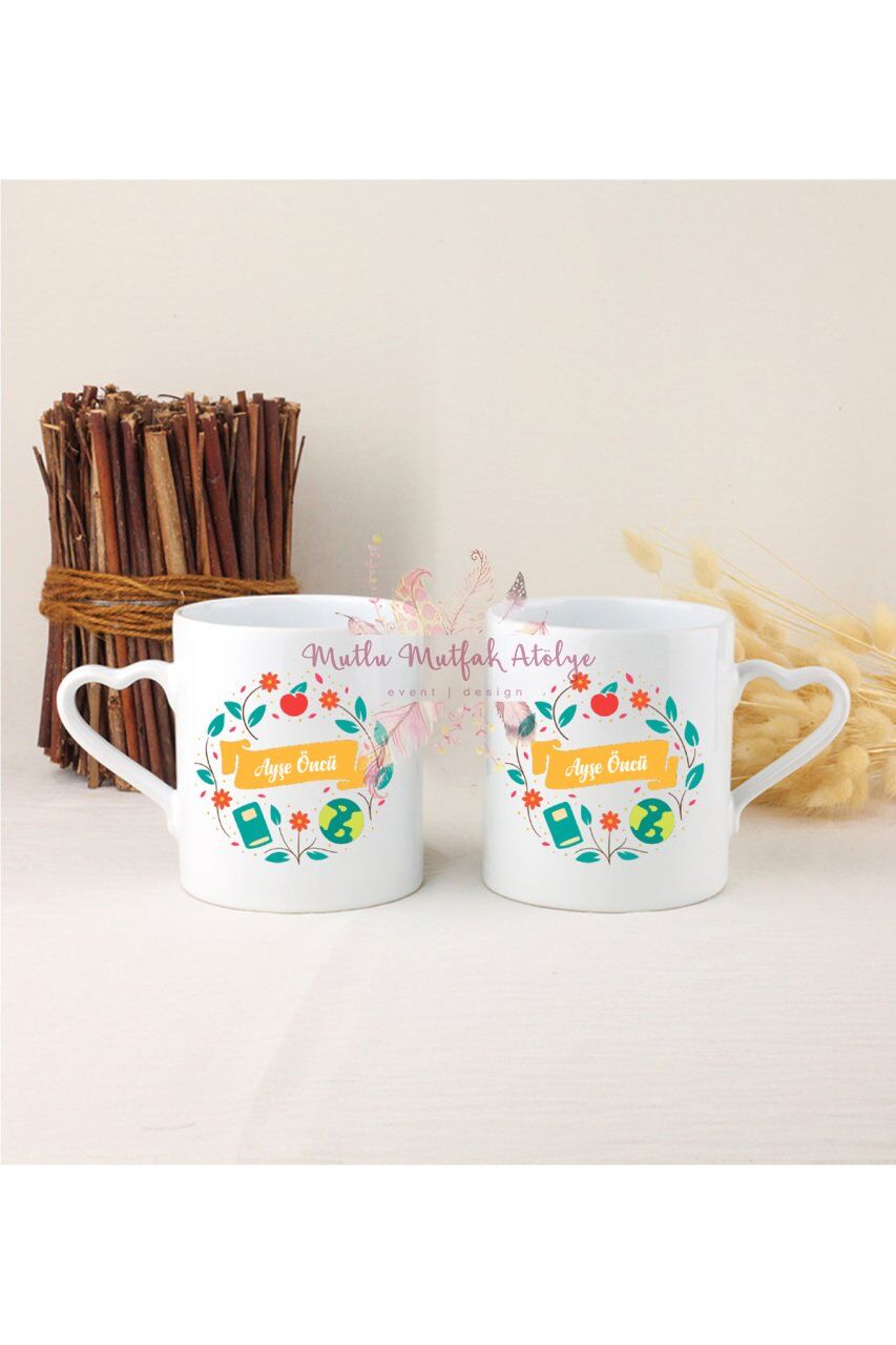 Kişiye Özel Öğretmenler Günü Hediyesi İsimli Desenli İkili Beyaz Kalpli Kupa Bardak