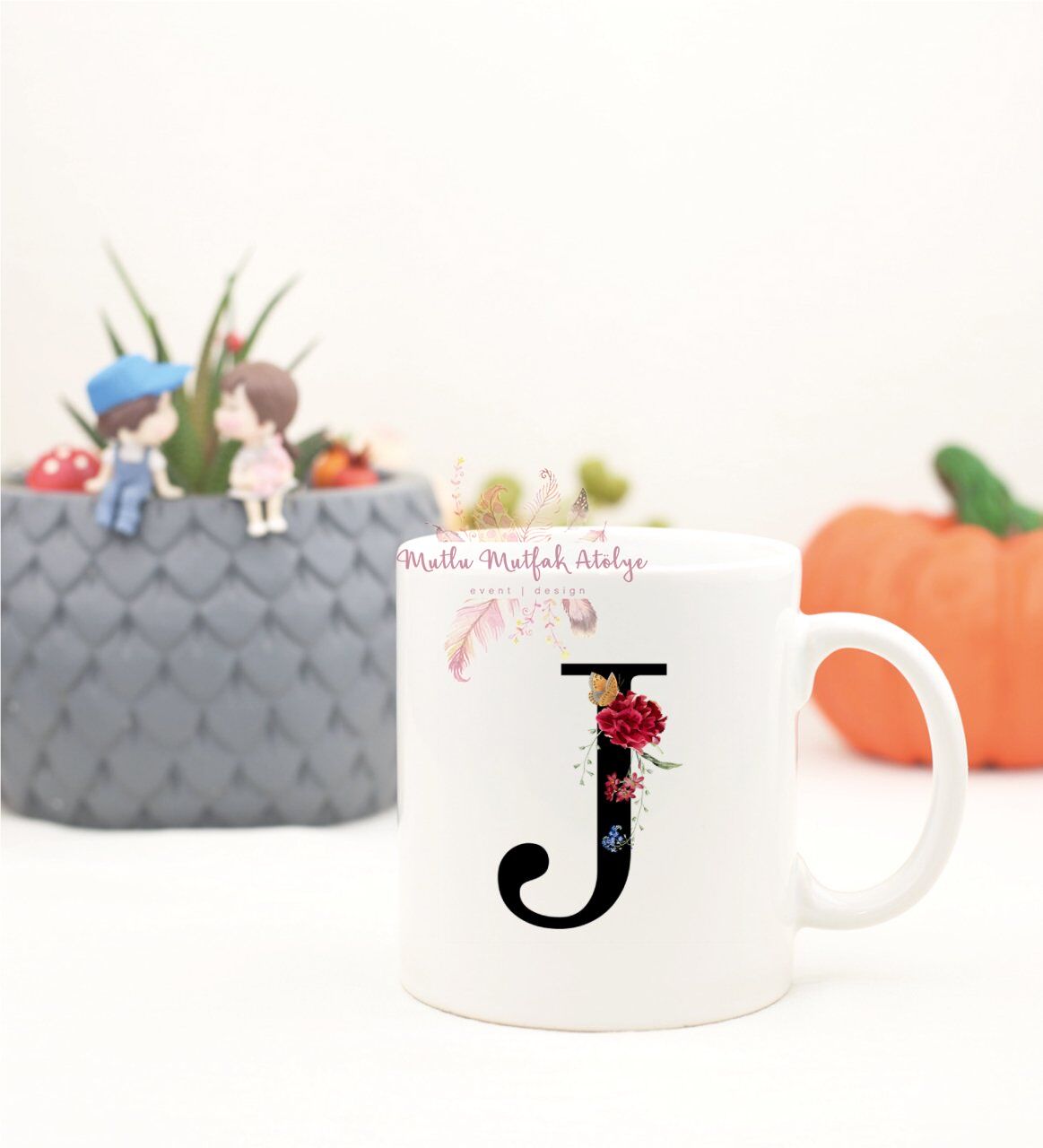 J Harfi Çiçek Desenli Kupa Bardak