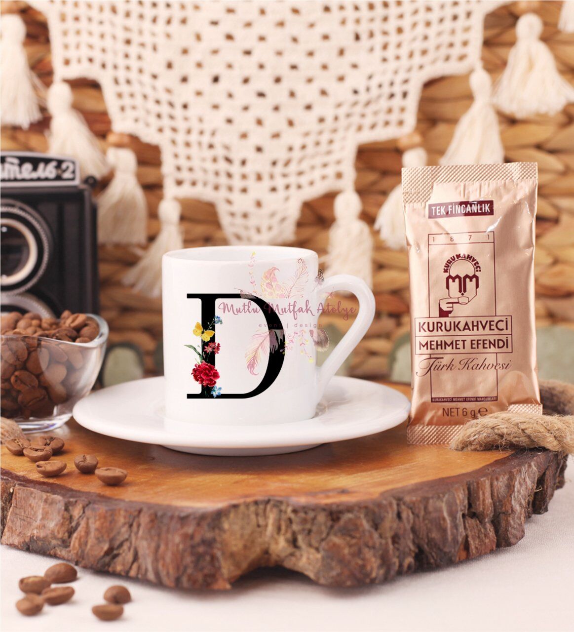 D Harfi Çiçek Desenli Türk Kahvesi Fincanı