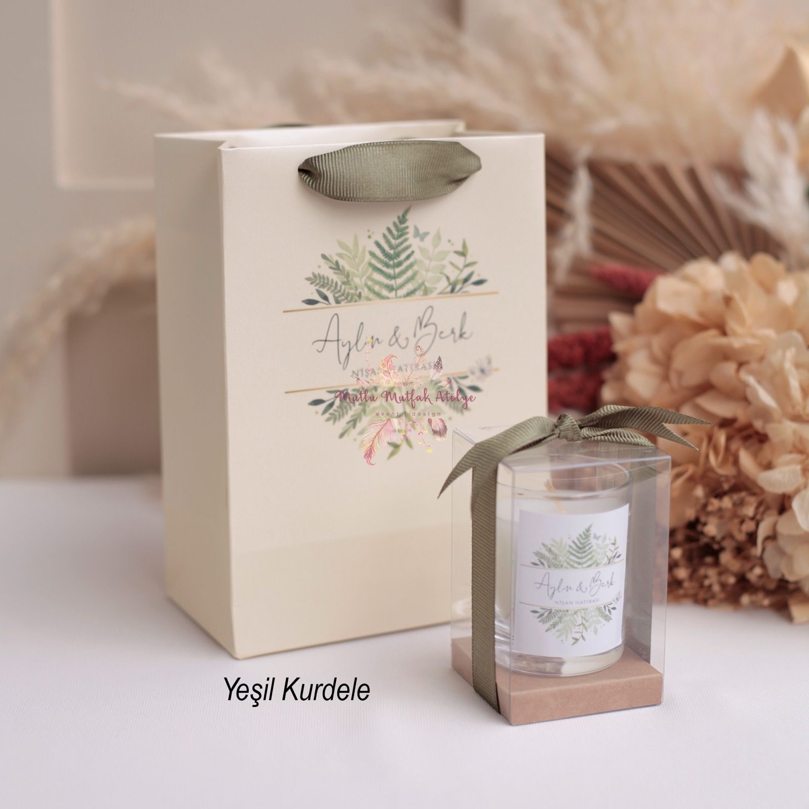 Hediyelik Kutulu Yükseltili Mum ve Baskılı Karton Çanta Seti