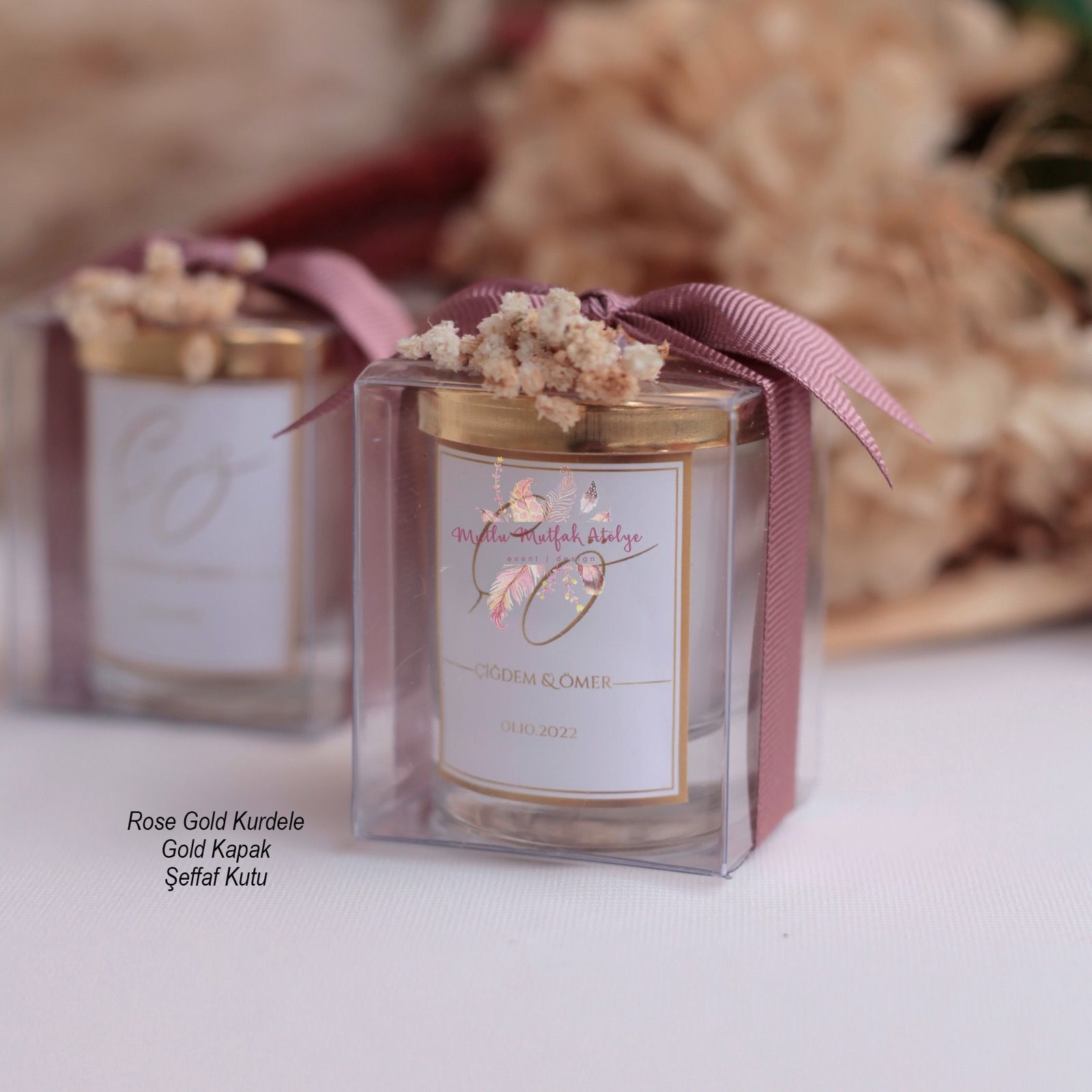 Hediyelik Çiçekli Kapaklı Kutulu Mum