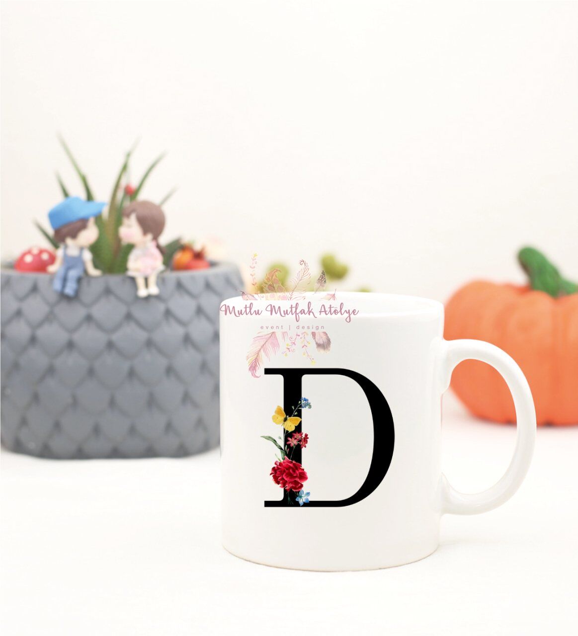 D Harfi Çiçek Desenli Kupa Bardak