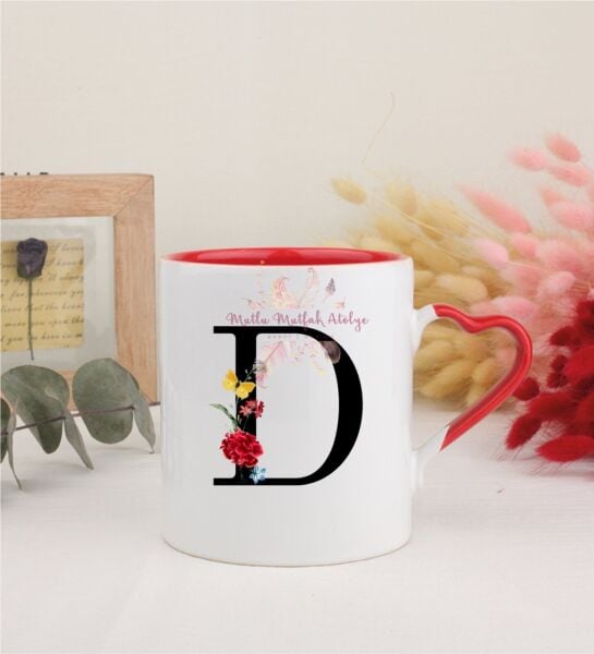 D Harfi Çiçek Desenli Kırmızı Kalpli Kupa Bardak