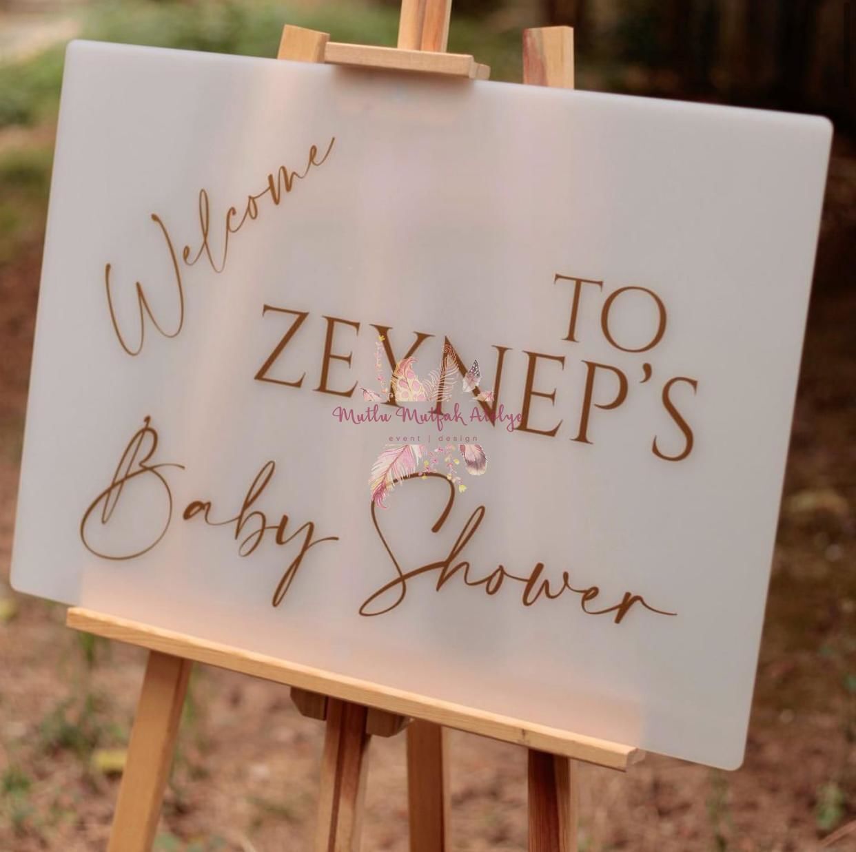 Beyaz Buzlu Görünümlü Karşılama Panosu