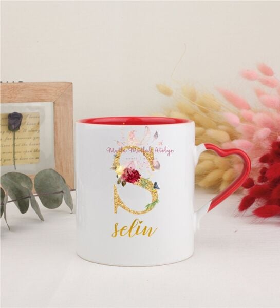Kişiye Özel Gold Harfli ve İsimli Kırmızı Kalpli Kupa Bardak