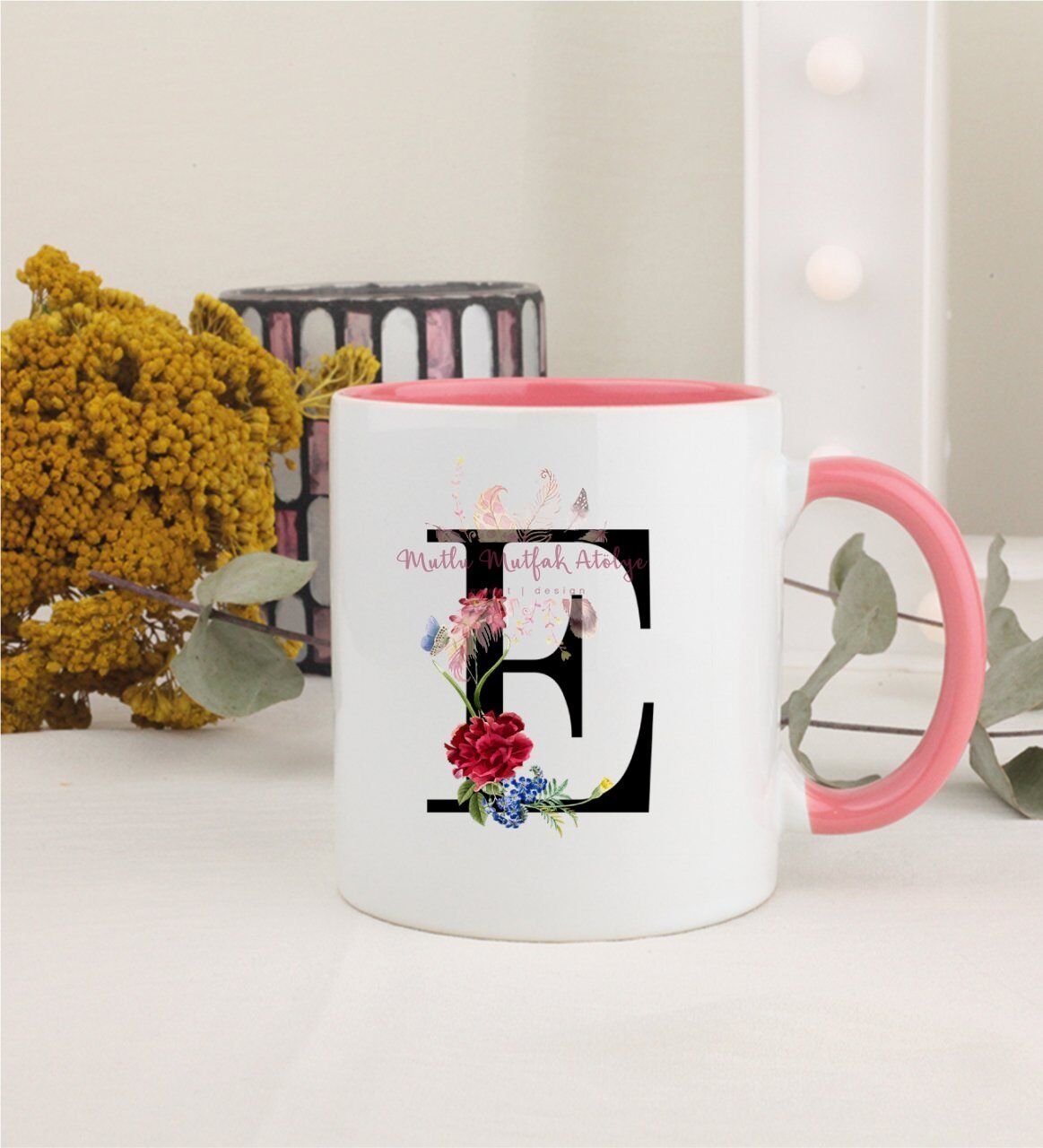 E Harfi Çiçek Desenli Pembe Kupa Bardak