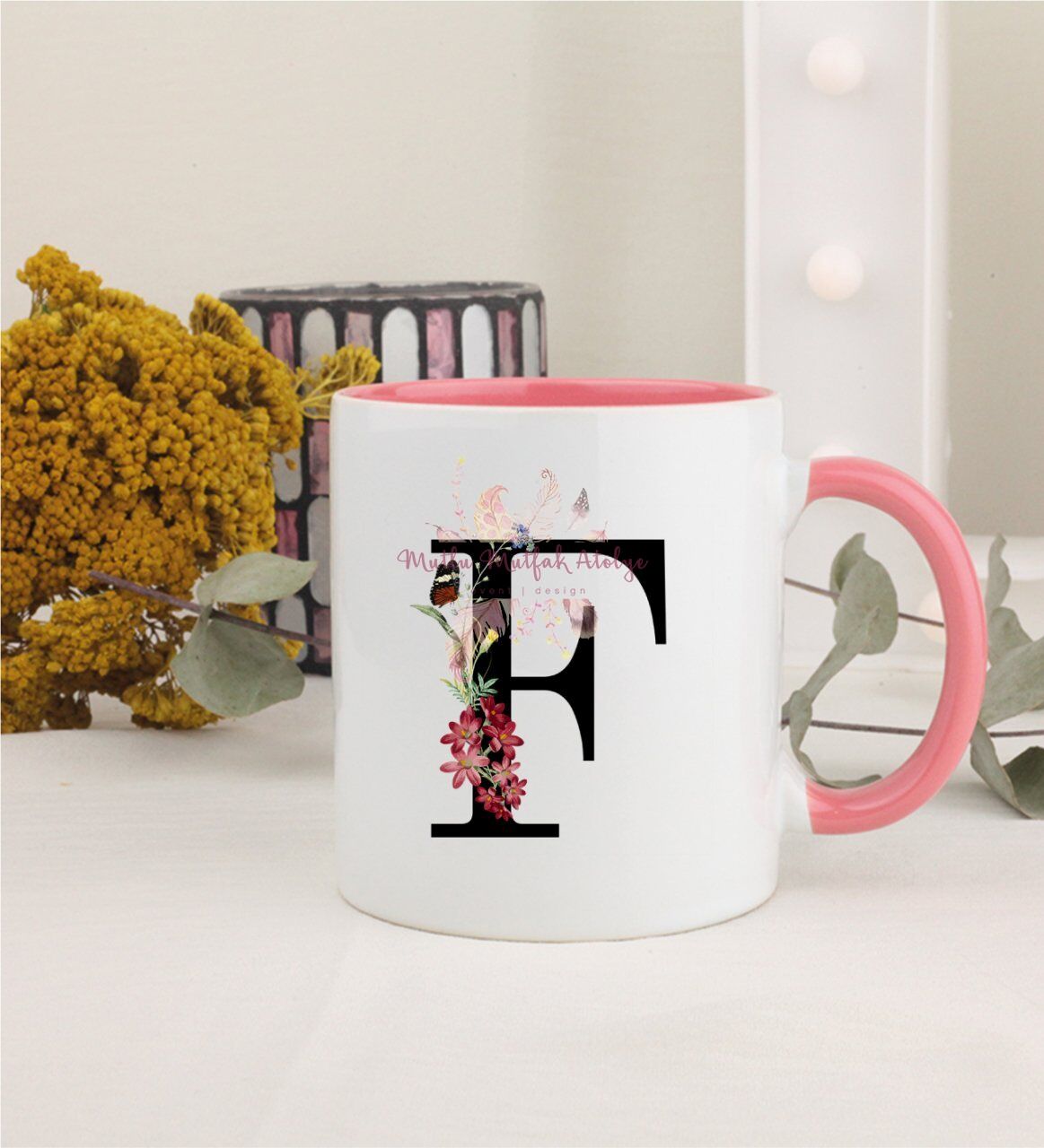 F Harfi Çiçek Desenli Pembe Kupa Bardak