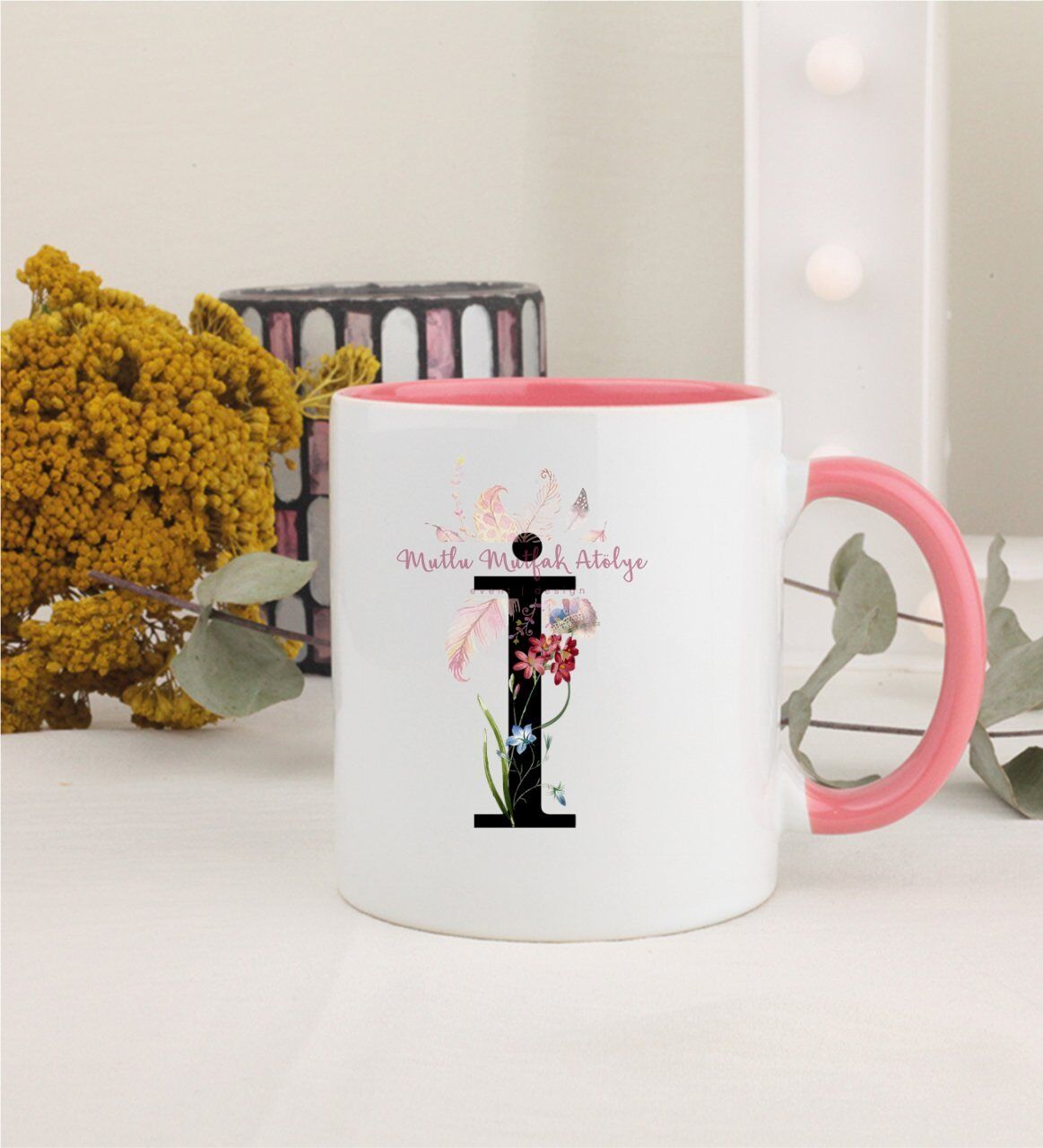 İ Harfi Çiçek Desenli Pembe Kupa Bardak