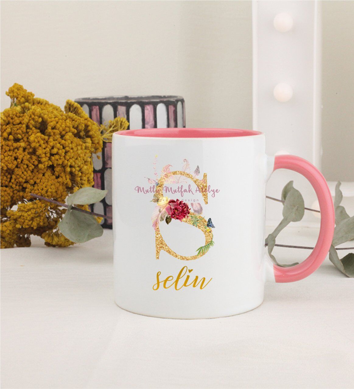 Kişiye Özel Gold Harfli ve İsimli Pembe Kupa Bardak