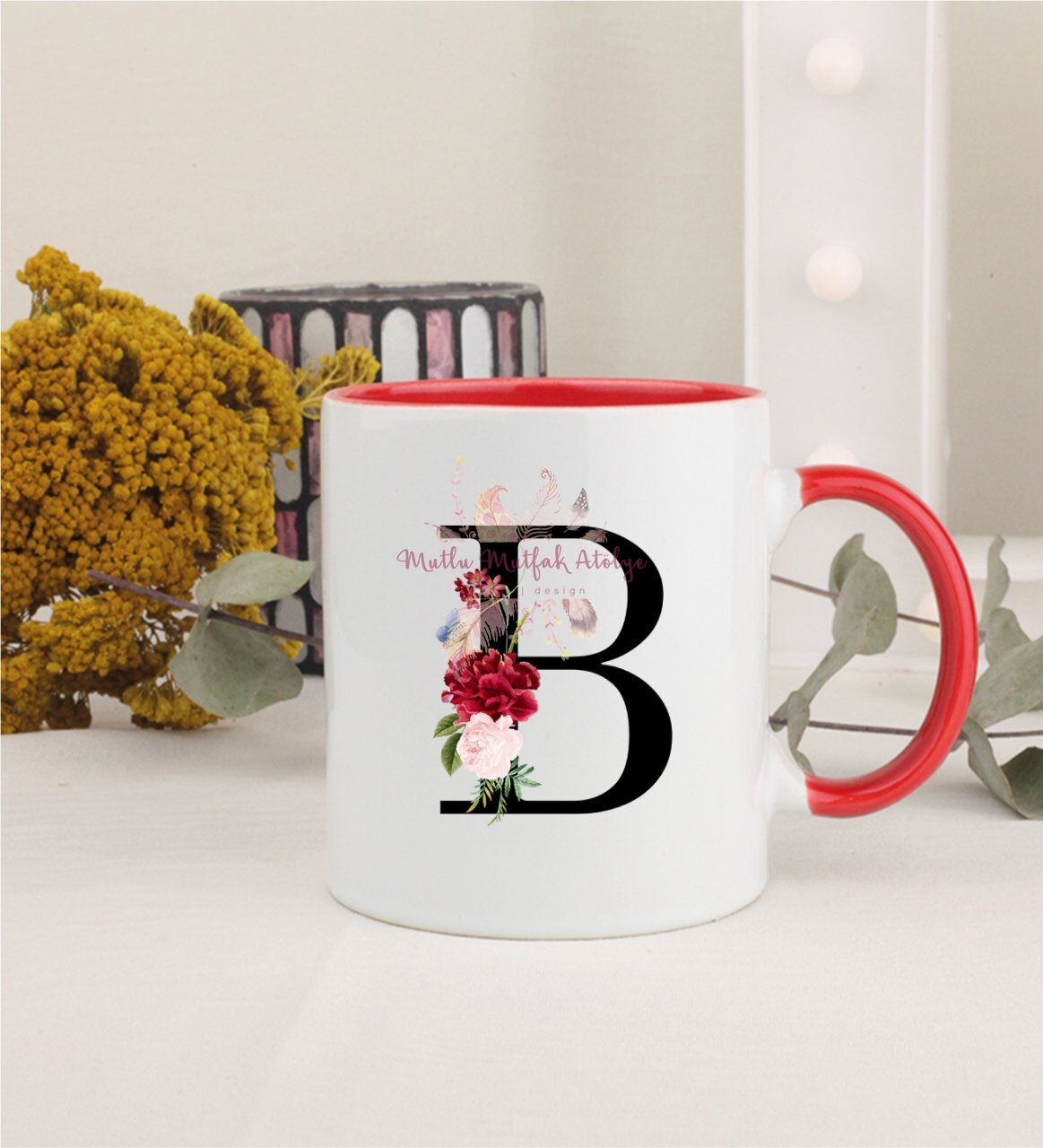 B Harfi Çiçek DesenliKırmızı Kupa Bardak