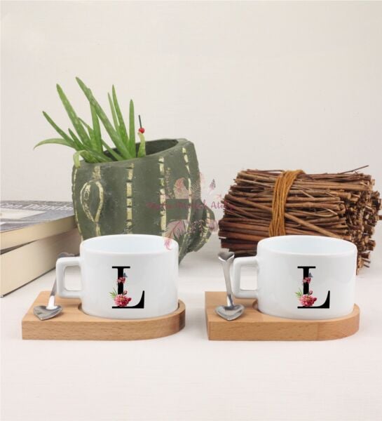 L Harfi Çiçek Desenli İkili Ahşap Altlıklı Fincan